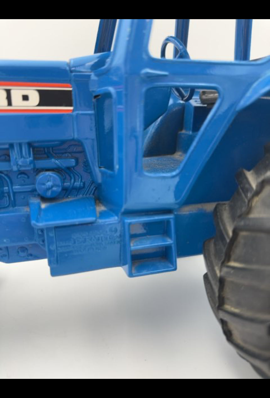 Ford TW-15 metal traktor